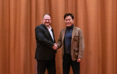 O vice-presidente da SK hynix, Park Jung-ho, se reúne com o CEO da Qualcomm na CES 2023 para maior colaboração nos negócios de semicondutores